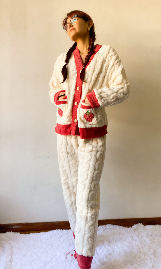 Pijama abrigador bordado