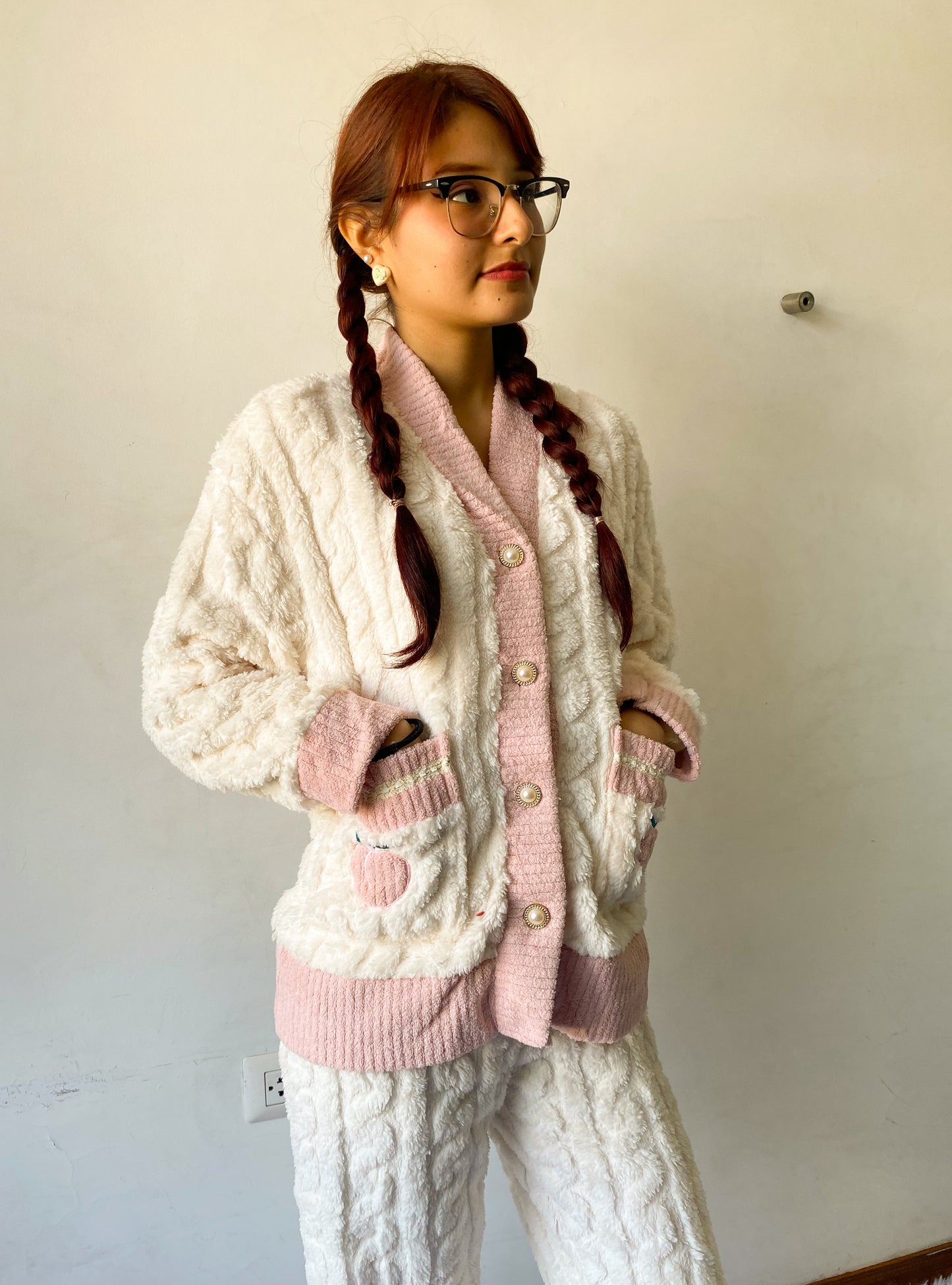 Pijama abrigador bordado